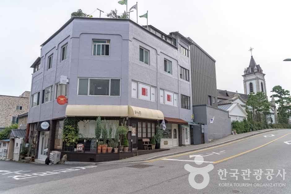 뮤지엄홀리데이 대표 이미지