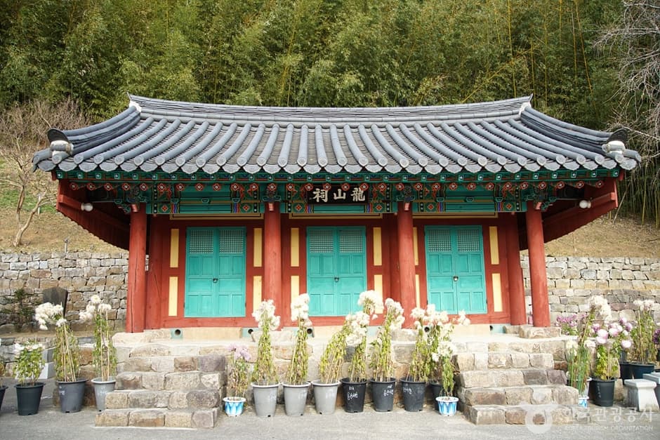 용산서원(동해) 대표 이미지