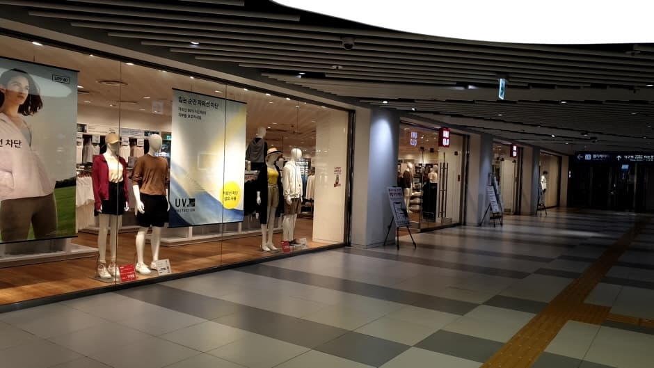 유니클로 롯데대구 대표 이미지
