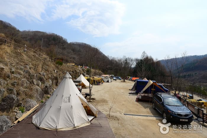 토토큰바위캠핑장 대표 이미지