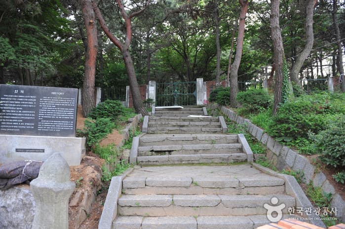 청학동외국인묘지 대표 이미지