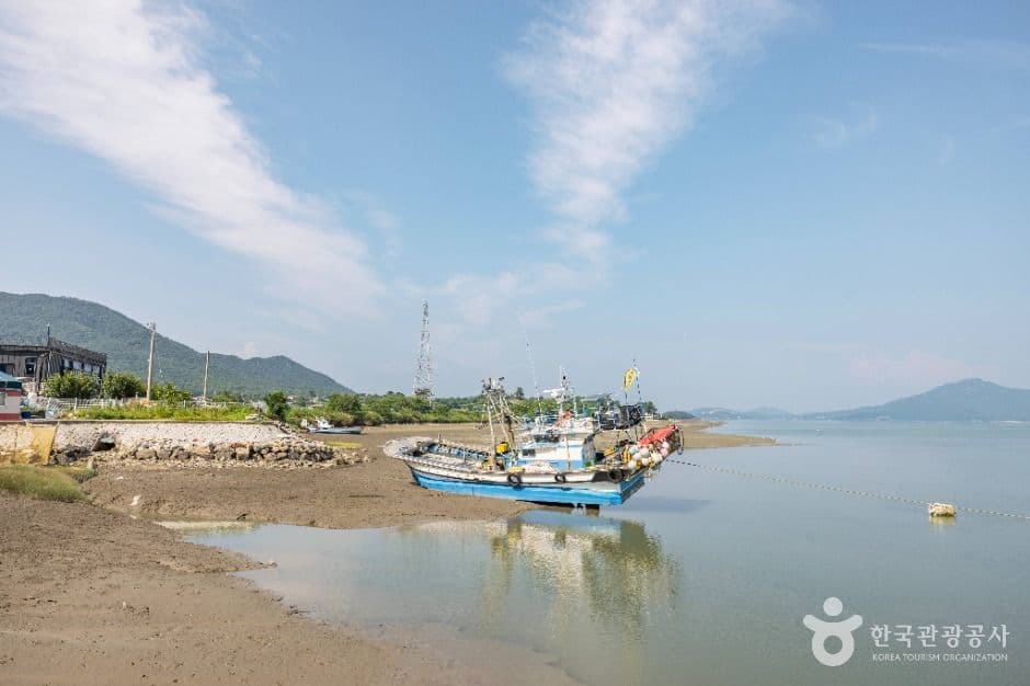 남산포 선착장 대표 이미지