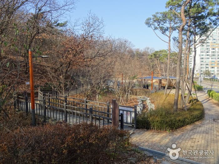 봉화산근린공원 대표 이미지