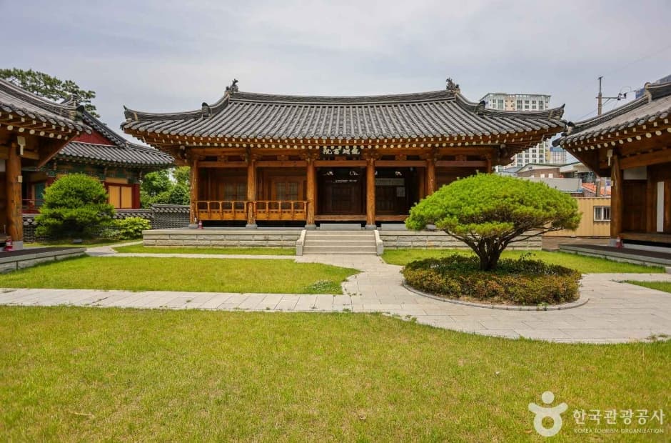 용연서원 대표 이미지