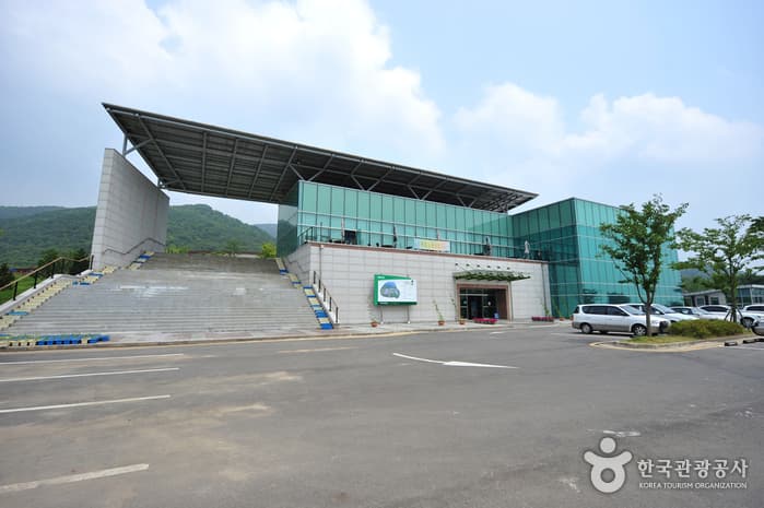 마니산에서 즐기는 캠핑여행 대표 이미지