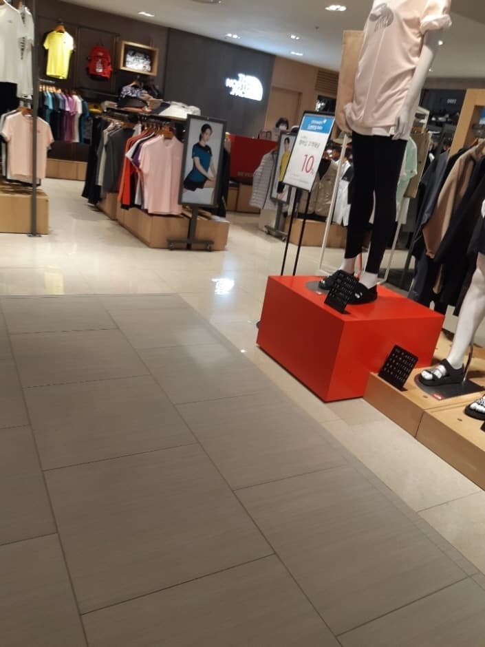 노스페이스 롯데안산 대표 이미지