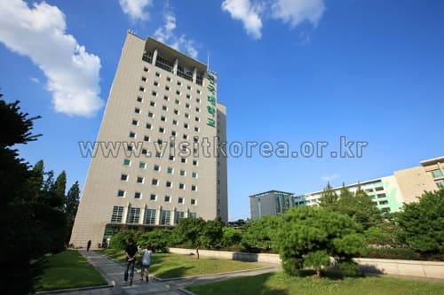 위니아트(건국대학교 새천년관 대공연장) 대표 이미지