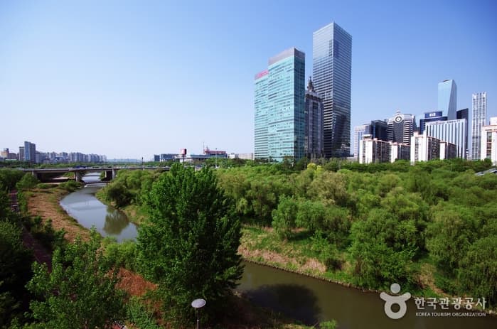 여의도 샛강을 따라 걷는 길 대표 이미지