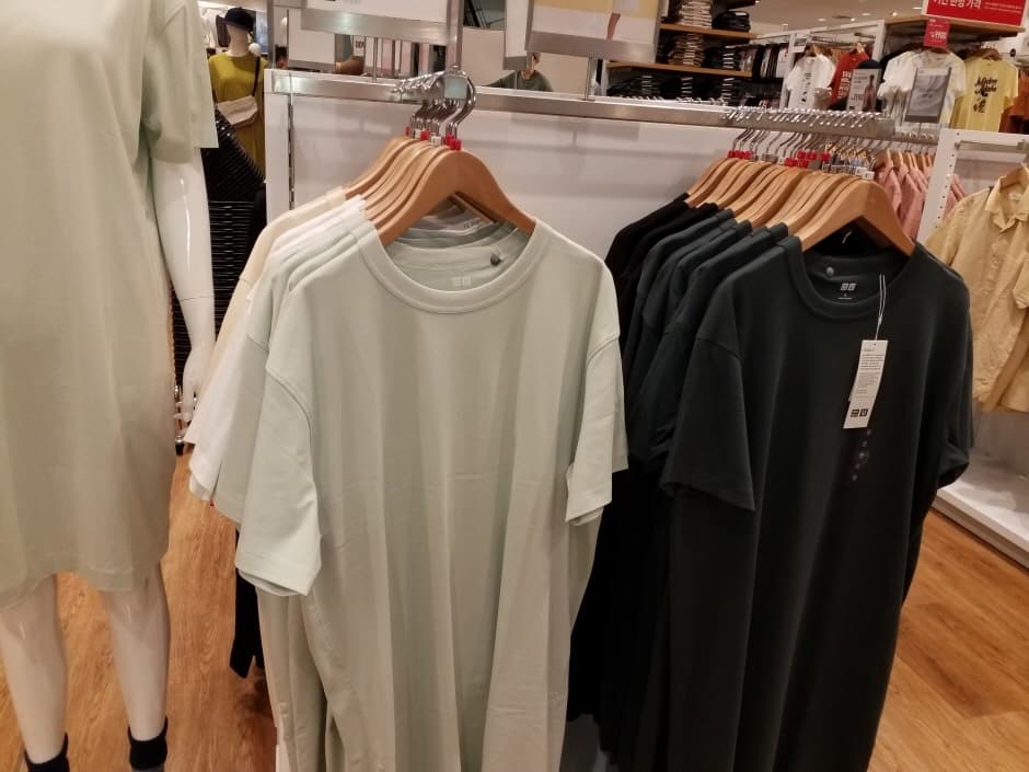 유니클로 피트인산본 대표 이미지