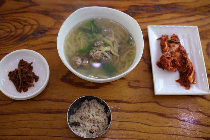 김강심 칼국수 대표 이미지