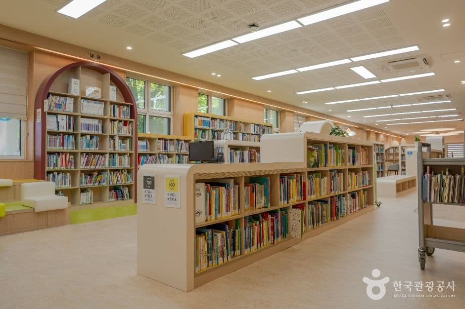 서울특별시교육청 정독도서관 대표 이미지