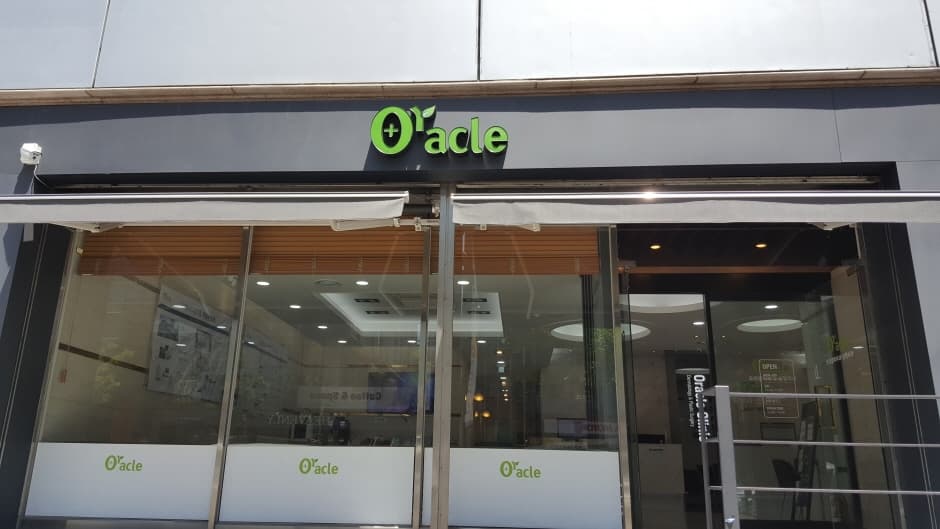 청담오라클피부과성형외과의원 대표 이미지