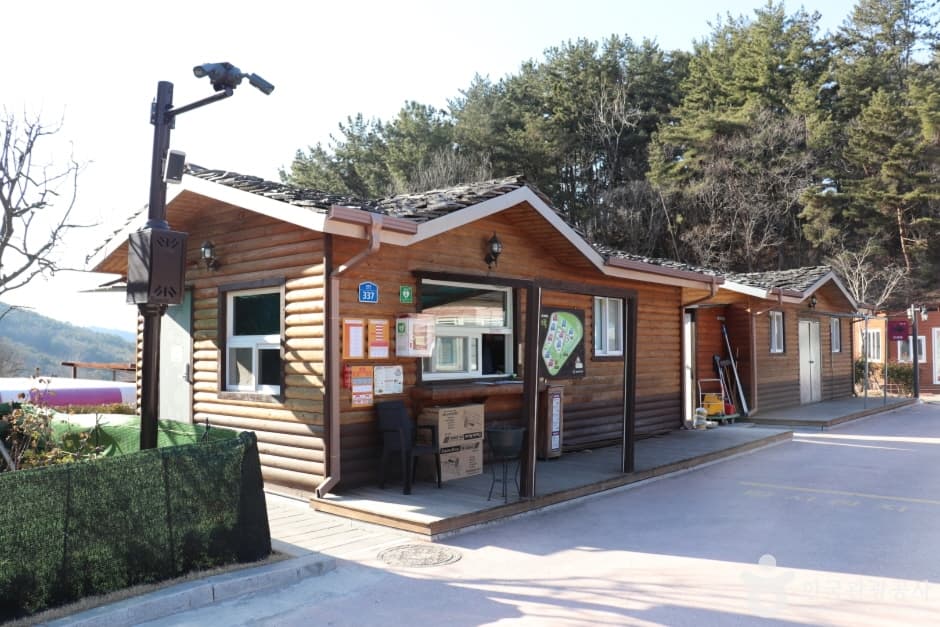 입화산자연휴양림 대표 이미지