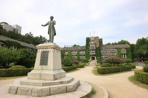 서울 연세대학교 언더우드관 대표 이미지