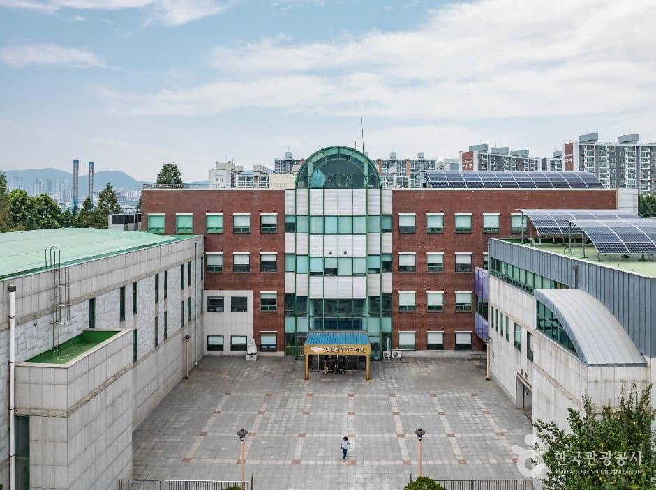 인천여성가족재단 대표 이미지