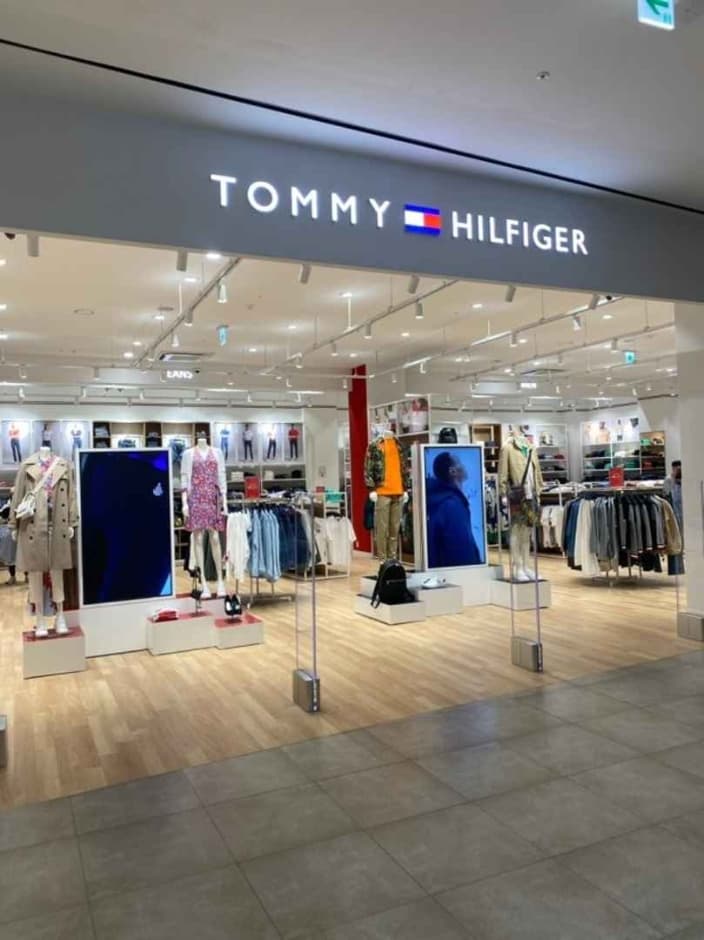 TOMMY HILFIGER 대표 이미지
