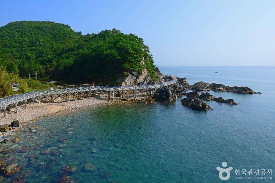 정동심곡 바다부채길 대표 이미지